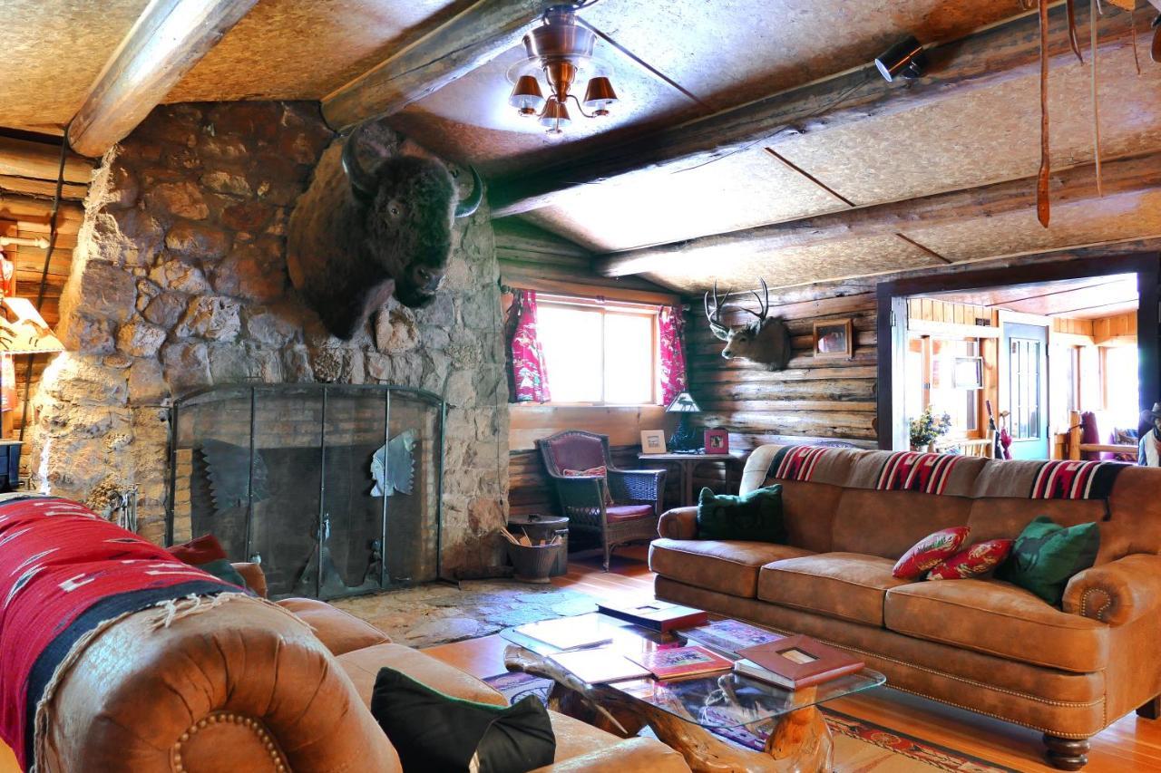 Bill Cody Ranch Hotel Eksteriør billede